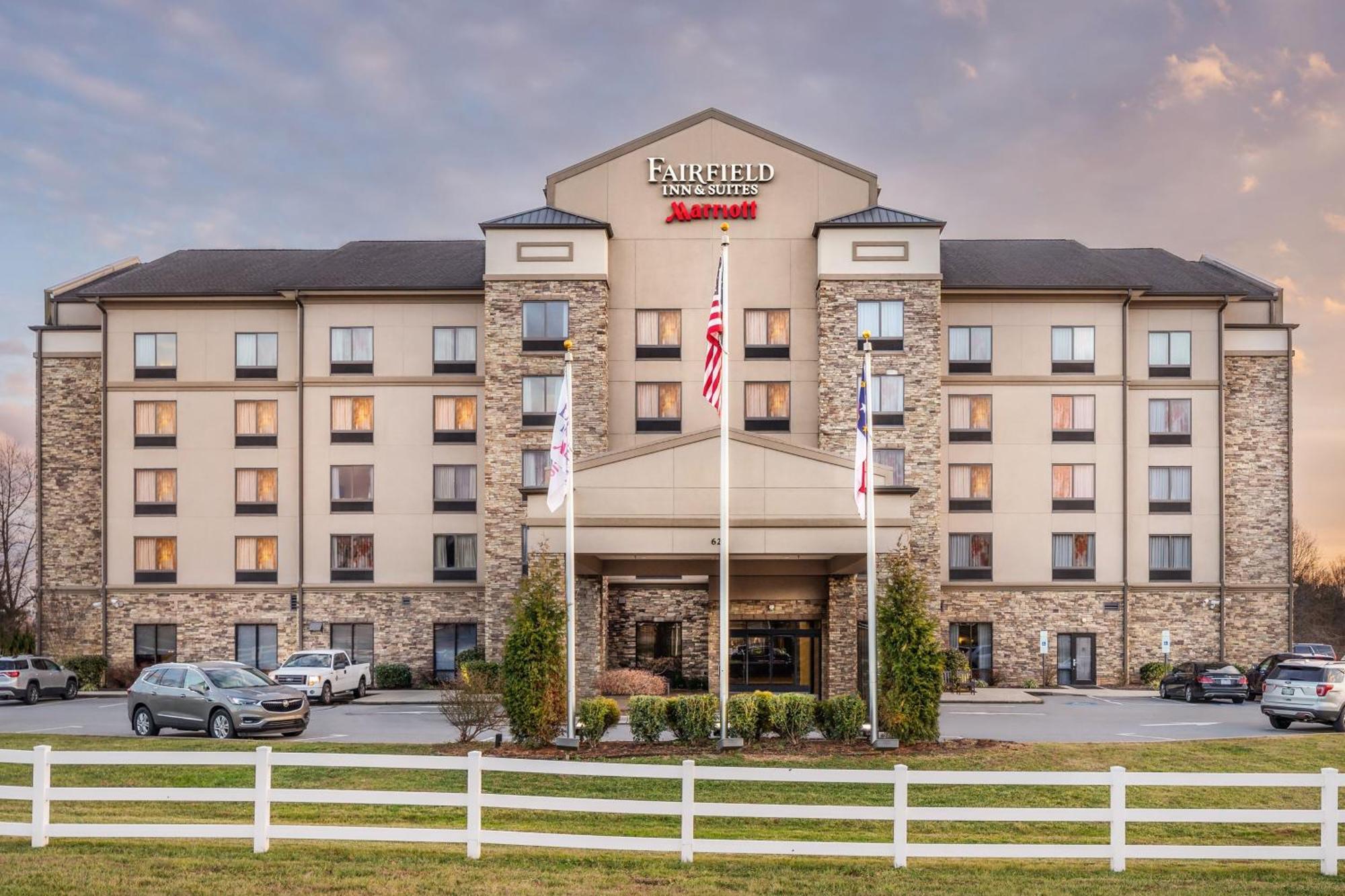 Fairfield Inn Suites Elkin Jonesville Exterior foto